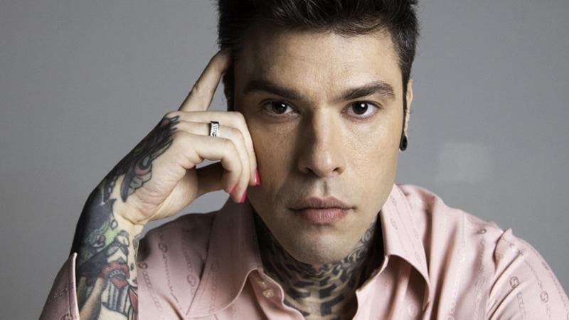 Fedez, nuovo malore, il ricovero d’urgenza poi le dimissioni: "È stata una nottata intensa ma ora sto meglio"