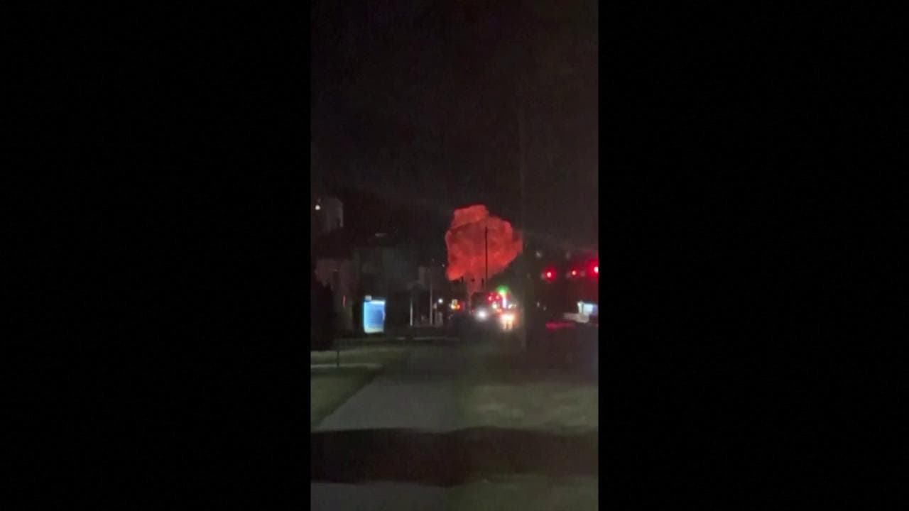 Ucraina, missili russi  colpiscono l'area di Kiev: i video social delle esplosioni