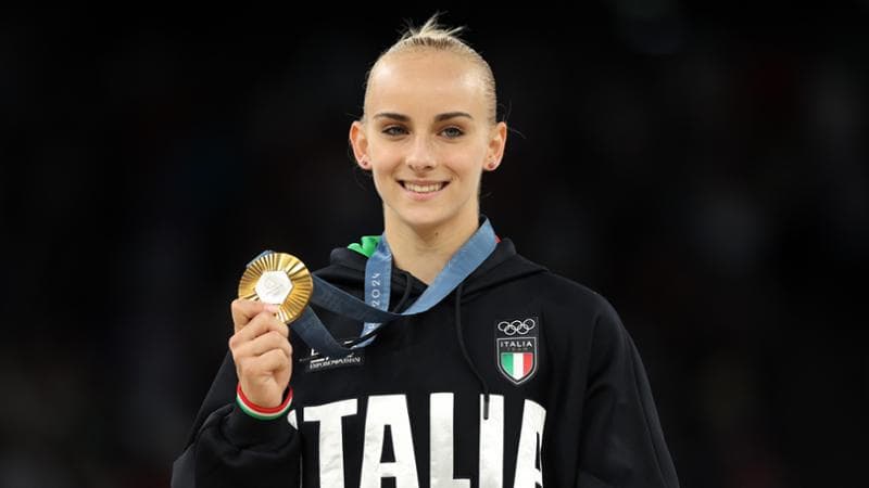 Alice D'Amato con il suo oro olimpico