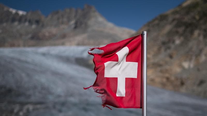 Miliardari svizzeri in fuga dalla maxi imposta sui ricchi. E la flat tax italiana può essere un incentivo