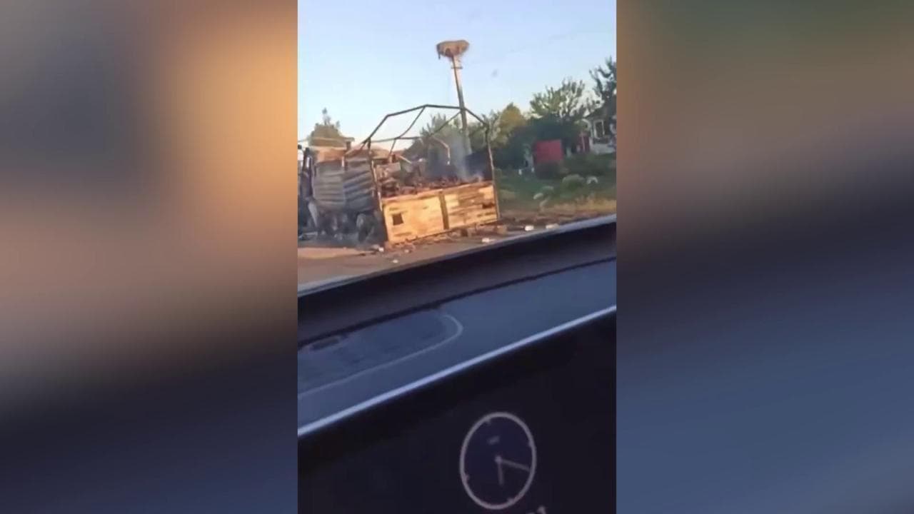 Una colonna russa distrutta dall'esercito ucraino a Rylsk nel Kursk