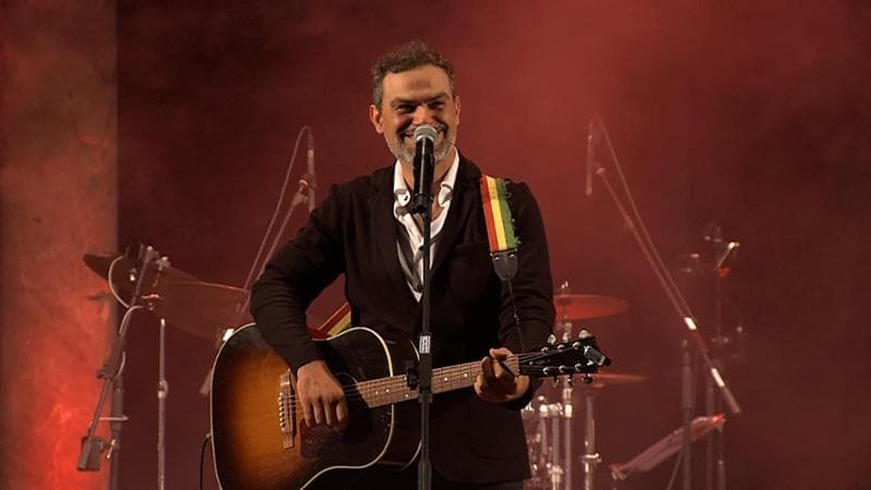 Andrea Perroni, la sveglia col sorriso: “Fiorello è Maradona, non si può imitare”