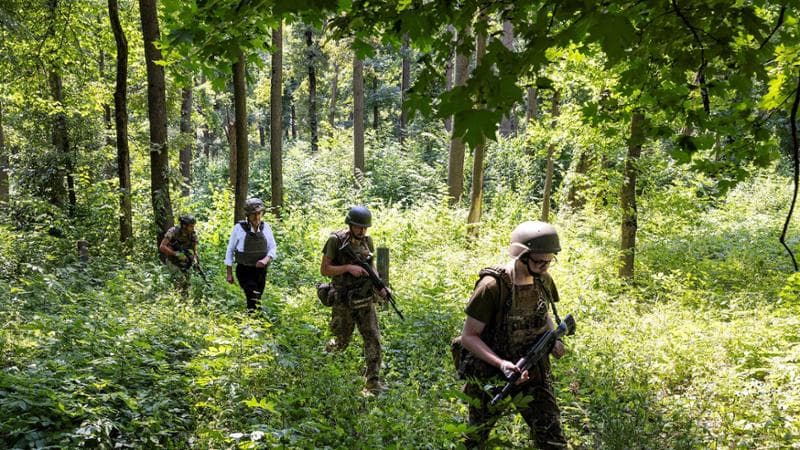 A Kharkiv sangue e tecnologia: in azione coi soldati sulla linea del fronte