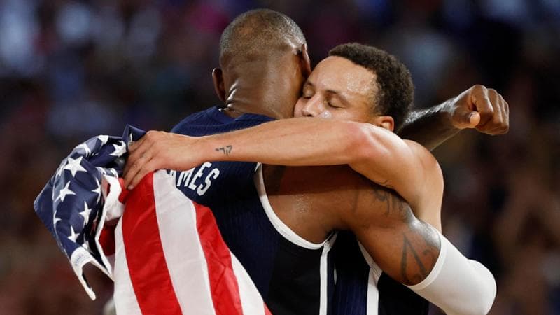Curry trascinatore, l’oro del basket è ancora degli Stati Uniti. Alla Francia restano gli applausi

