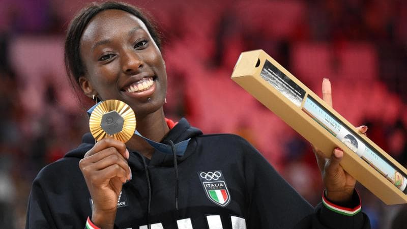 Paola Egonu e l'oro olimpico: "Velasco ci ha unite&nbsp;dandoci qualcosa che mancava. Mio nonno aveva predetto il trionfo"
