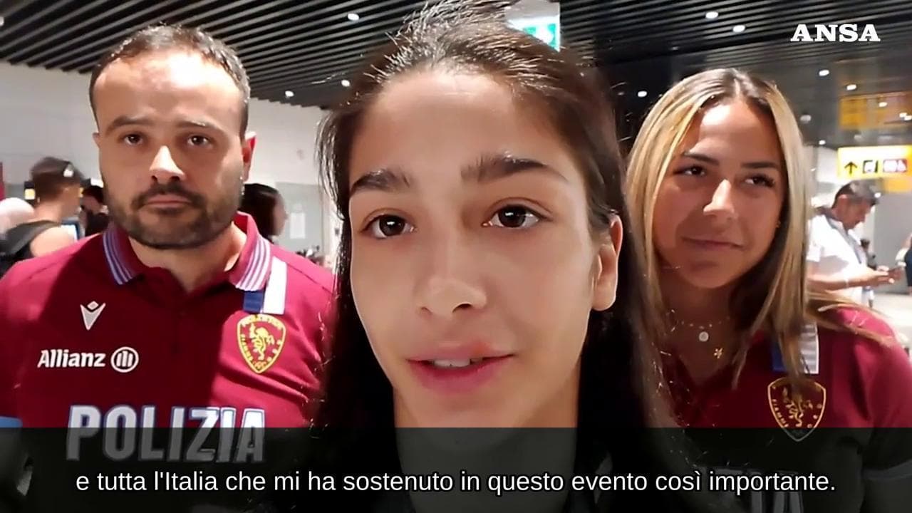 Sofia Raffaeli e le Farfalle della ginnastica ritmica festeggiate a Fiumicino. L'allenatrice Mancinelli: "Chiunque avrebbe chiesto la revisione del punteggio"