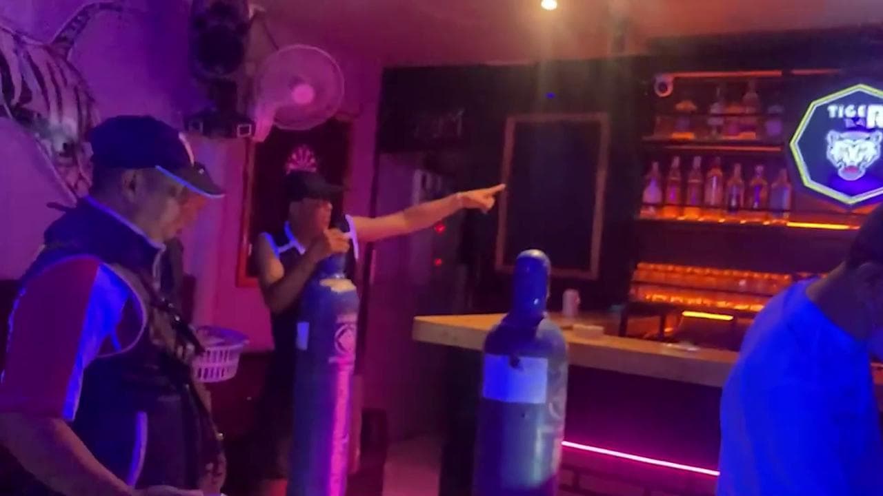 Thailandia, retata della polizia in un locale che vende gas esilarante sulla "Isola della morte"