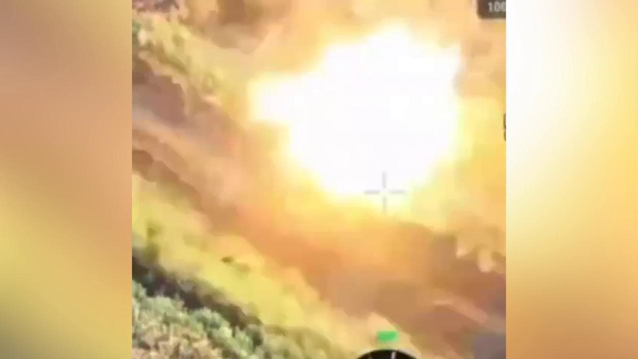 Il soldato russo ferma il drone con il calcio del fucile e sopravvive all'esplosione