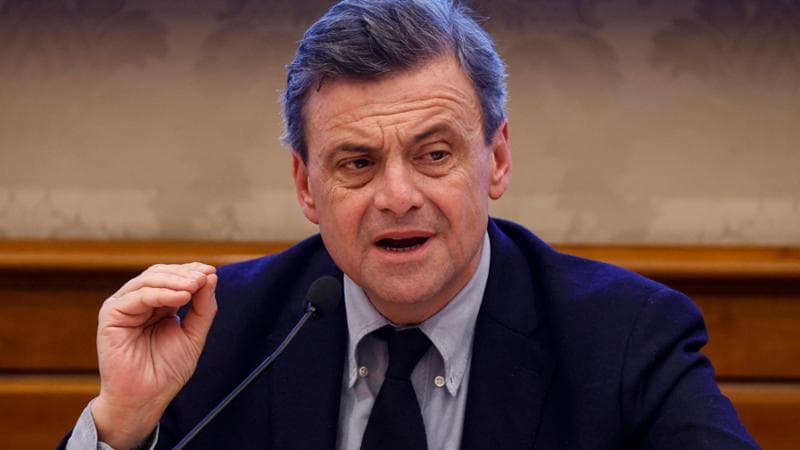 Il leader di Azione, Carlo Calenda, durante la conferenza stampa di presentazione delle proposte di Azione sulla riforma costituzionale, Roma, 06 febbraio 2023. .ANSA/FABIO FRUSTACI