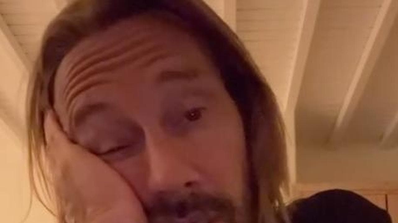 Bob Sinclar, lo sfogo sui social: "La peggior serata della mia carriera. Basta cellulari in discoteca"