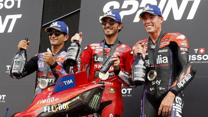 Bagnaia vince la Sprint in Austria e aggancia Martin in testa al ...