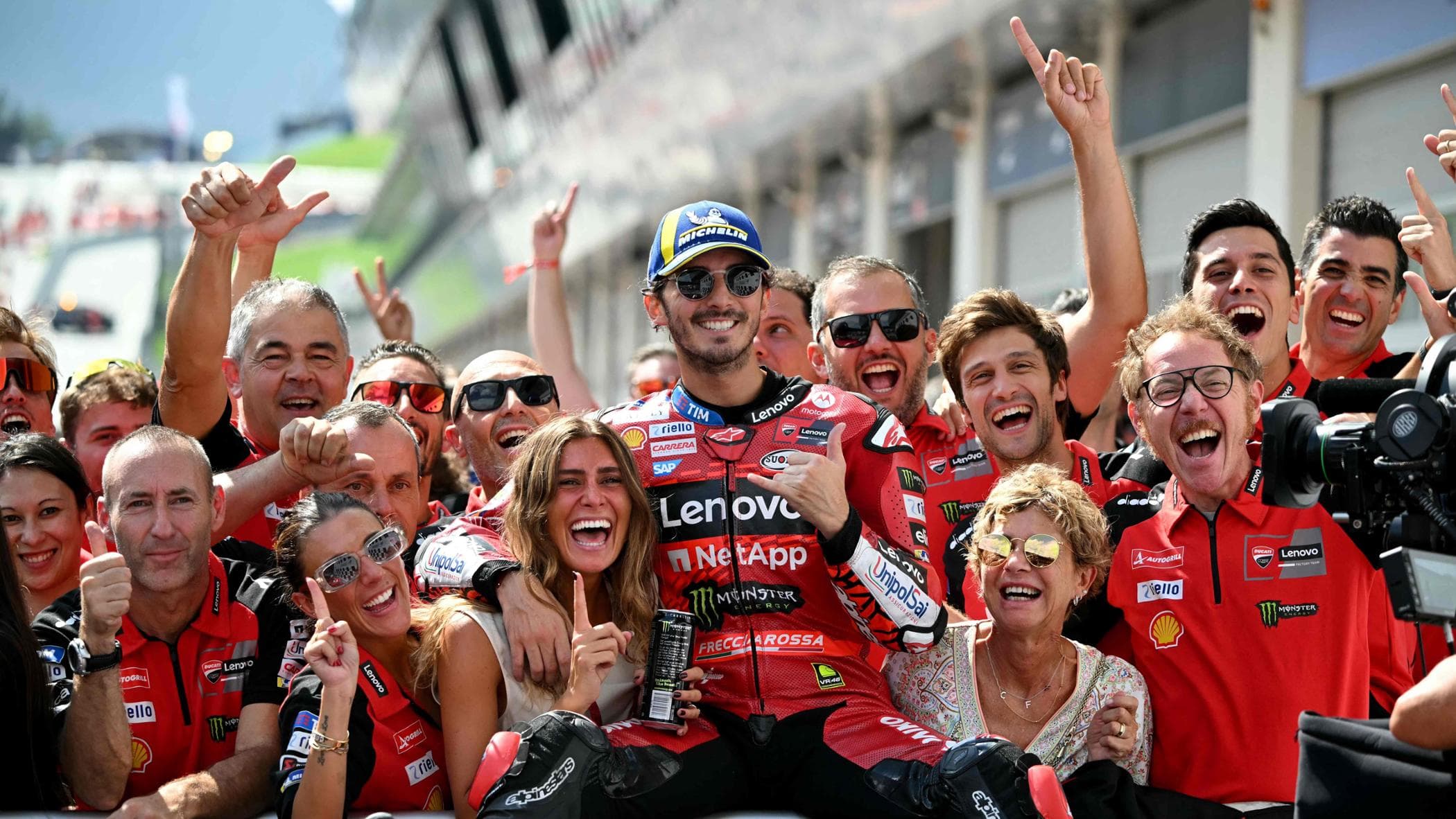 Bagnaia vince in Austria e torna da solo in vetta al Mondiale - la ...