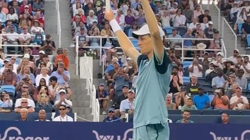 Sinner trionfa a Cincinnati: battuto 7-6(4), 6-2 l’americano Tiafoe