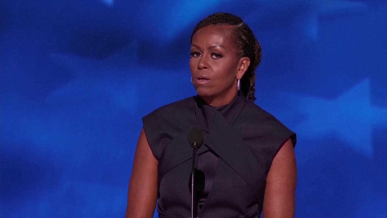 Michelle Obama: "Chi dirà a Trump che la presidenza è un lavoro da neri?"