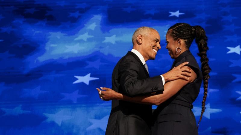 I Dem, l’autocritica e il grido di battaglia dei coniugi Obama: “Mettiamoci al lavoro”