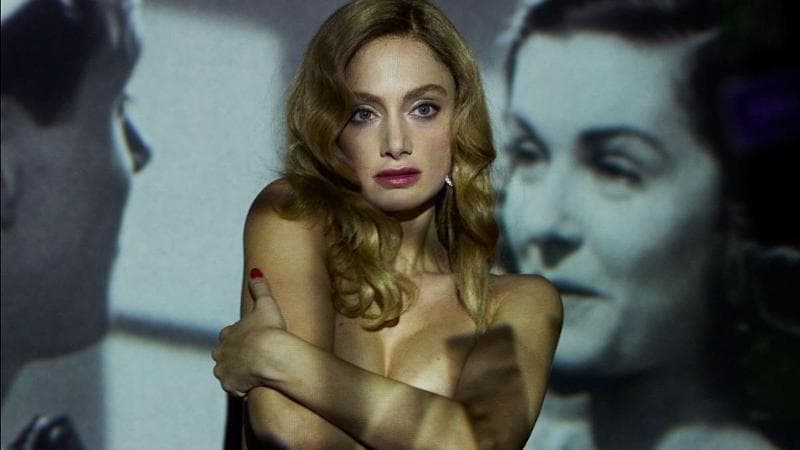 Denise Capezza è Moana Pozzi in 'Diva Futura'