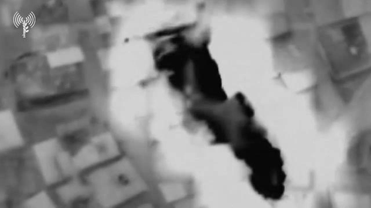 Medio Oriente, l'Idf lancia una vasta operazione in Cisgiordania: il video dei bombardamenti diffuso dall'Aeronautica israeliana