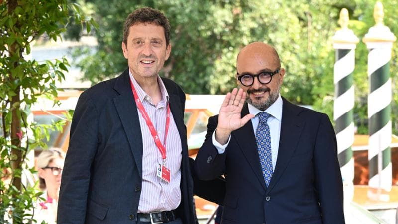 Pietrangelo Buttafuoco, presidente della Biennale, e il ministro della cultura Gennaro Sangiuliano
