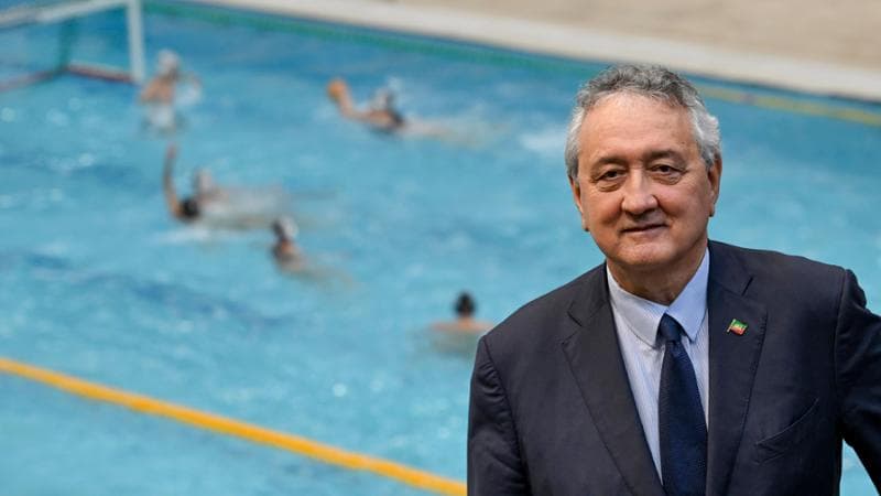 Nell' impianto della piscina 'Scandone' di Napoli il  presidente della Federazione italiana nuoto (Fin), Paolo Barelli, partecipa alla  presentazione dell'accordo tra il Comune di Napoli e la Fin per la gestione condivisa delle piscine della città. 19  gennaio   2024.ANSA/ CIRO FUSCO