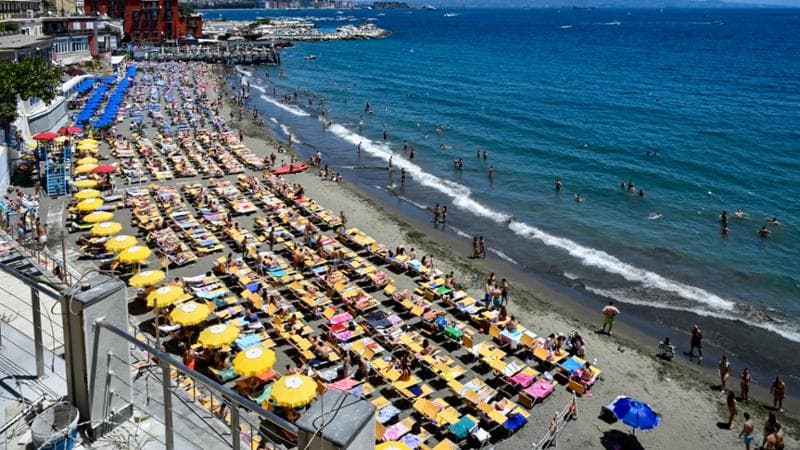 Ombrelloni a Posillipo, Napoli

