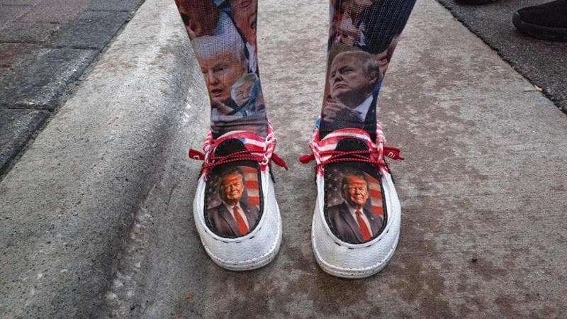 Complottismo, illazioni e offese online, le folli 24 ore di Trump