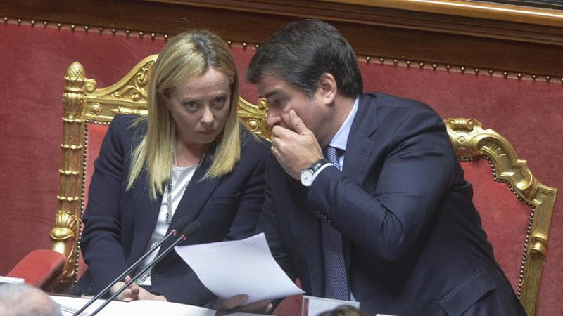 Il pressing della Ue per mollare la Lega. Il bivio di Giorgia Meloni