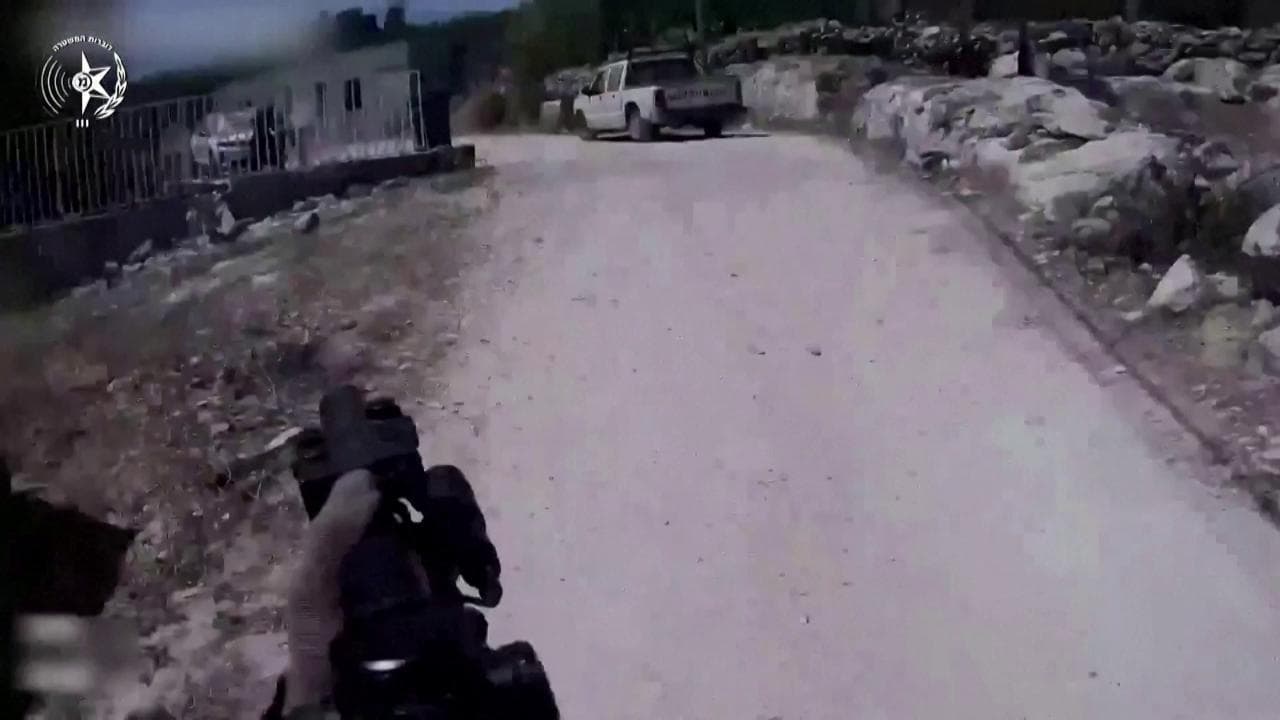 Media Idf, "Vasta operazione anti-terrorismo in Cisgiordania": le immagini del blitz ripreso dalle bodycam dei militari