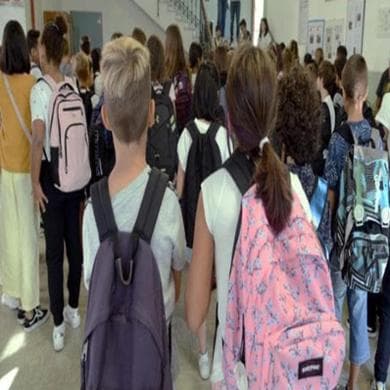 Inizio scuola il primo ottobre, il sondaggio: 90% favorevoli ma va cambiato il calendario. Ecco come