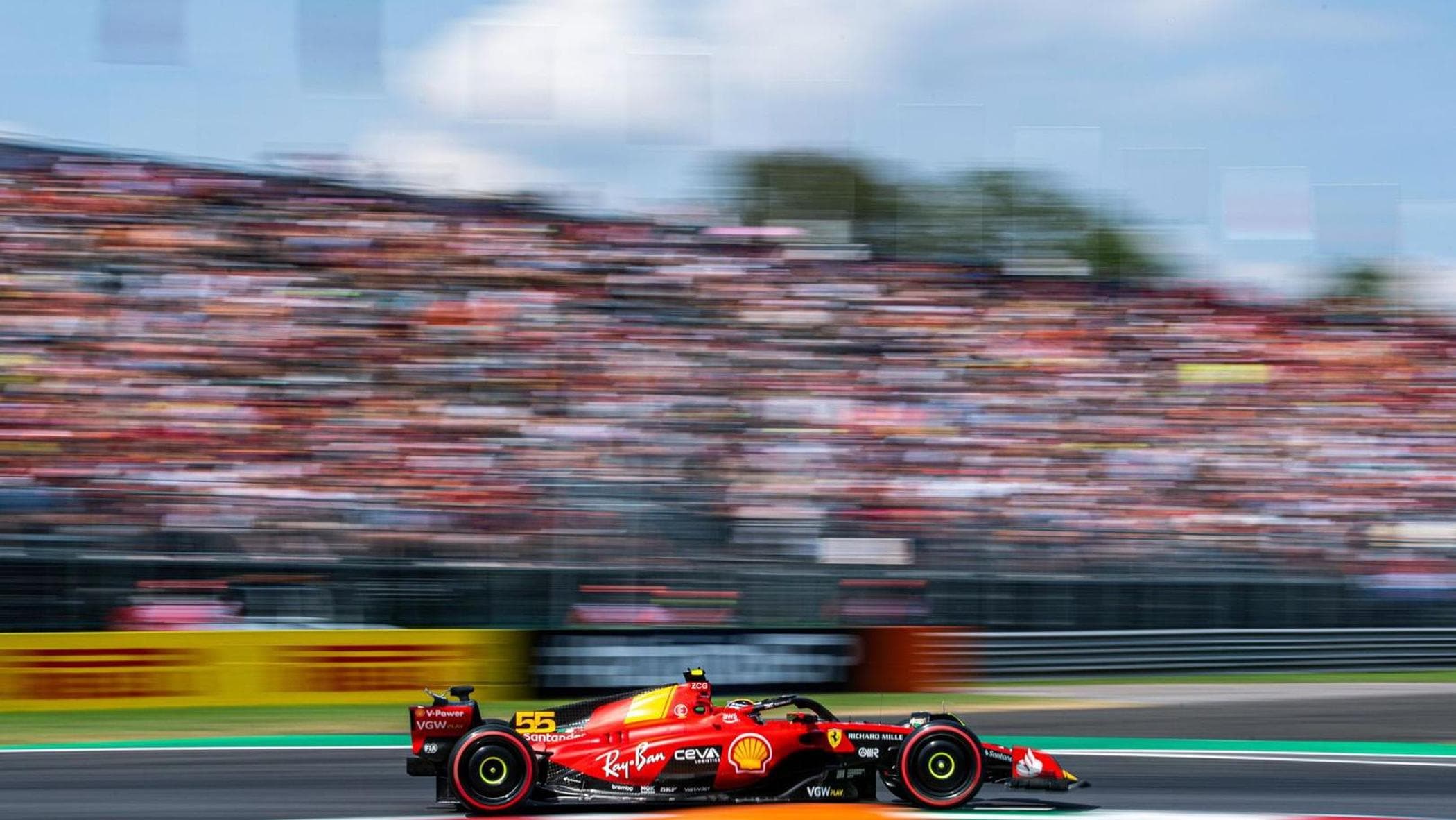 モンツァのF1グランプリはイタリアにとって宝物です。センシスによると1億4200万ルピー、コンフコメルシオによると約1億8000万ルピーの価値があります。