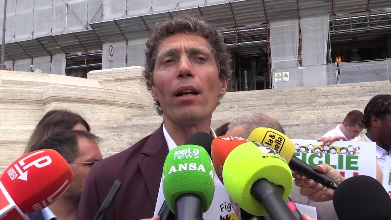 Cittadinanza, Magi: "Depositato referendum per ridurre i tempi a 5 anni"