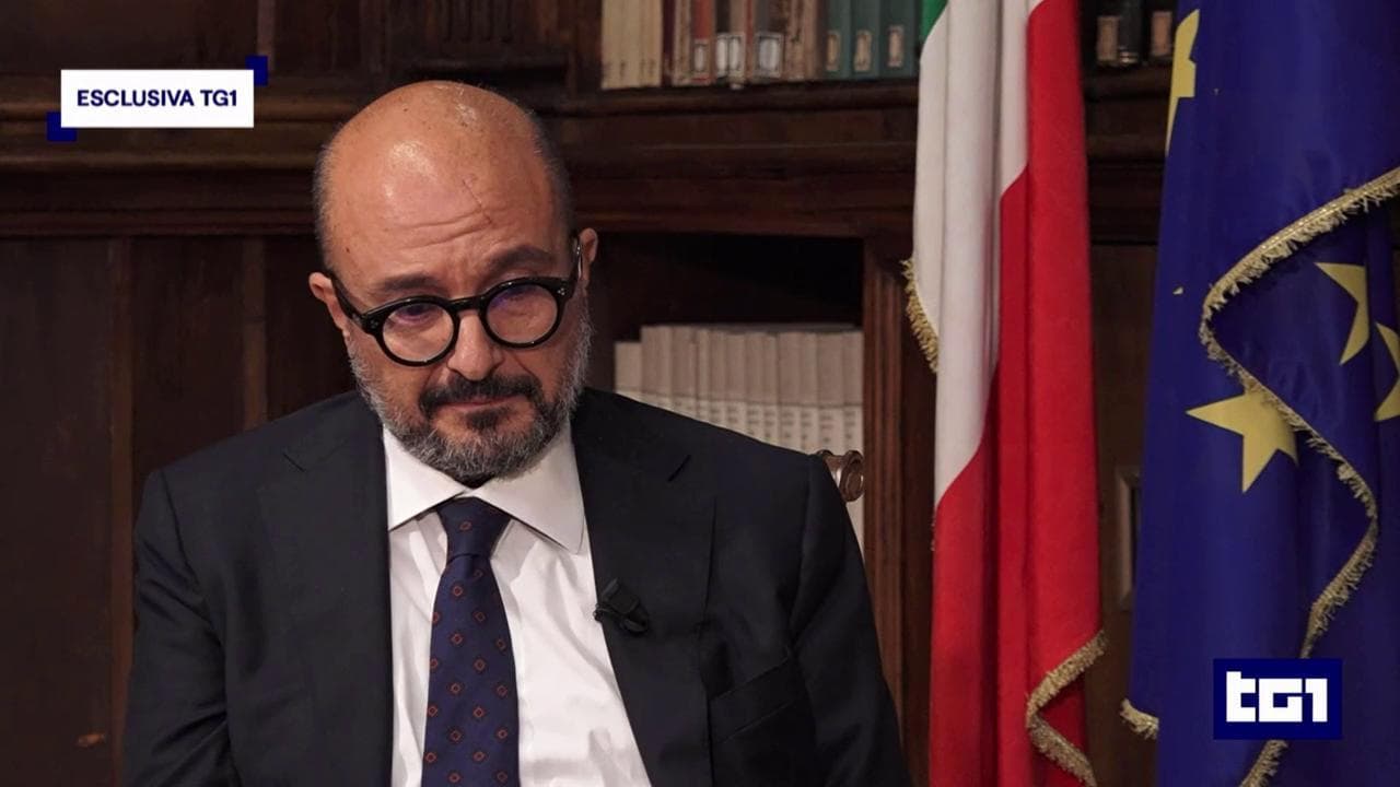 Caso Boccia, Sangiuliano si commuove e si scusa con la moglie e con Meloni