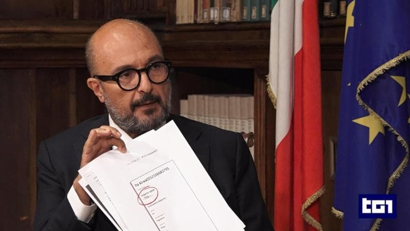 Sangiuliano in lacrime: “Con Boccia una relazione sentimentale. Meloni ha respinto le mie dimissioni, non sono ricattabile. Chiedo scusa a mia moglie”