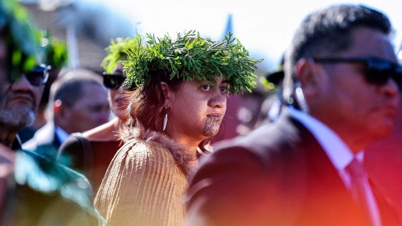 Incoronata la nuova regina dei Maori: a 27 anni è la sovrana più giovane del mondo