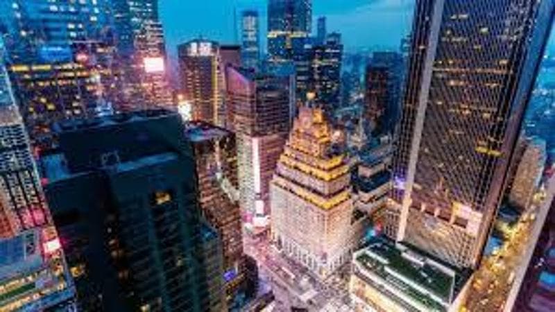 Meglio un mini appartamento a Manhattan o un villone in Molise? La cifra è la stessa