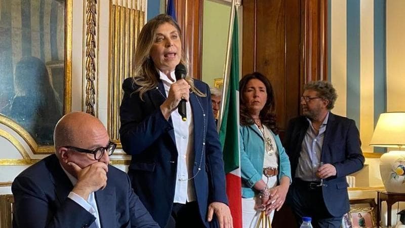 Gennaro Sangiuliano e Raffaella Docimo a un evento elettorale per le Europee