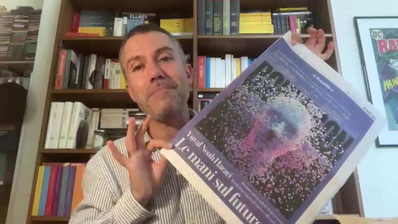 Saverio Raimondo: "Su Robinson Harari spiega come salvare la specie umana. Ma ne vale la pena?"