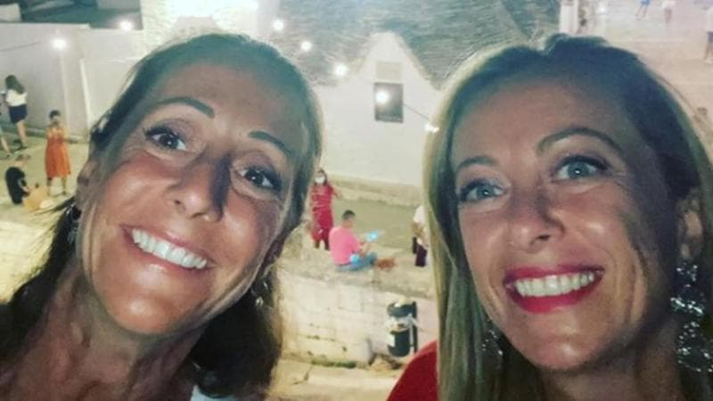 Sangiuliano, Arianna Meloni, i ricatti e il “complotto”. C’è un filo rosso che lega i due scandali dell’estate