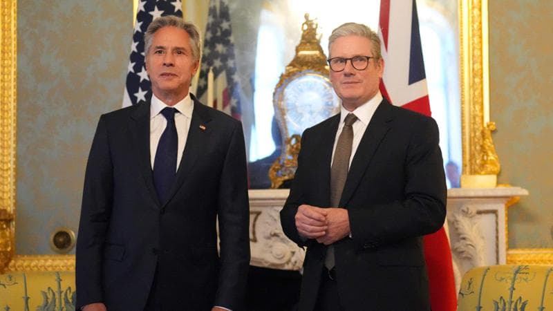 Antony Blinken e Keir Starmer