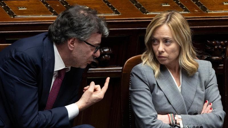 Meno tasse a chi fa figli. Il piano di Giorgetti per spingere la natalità con la Manovra