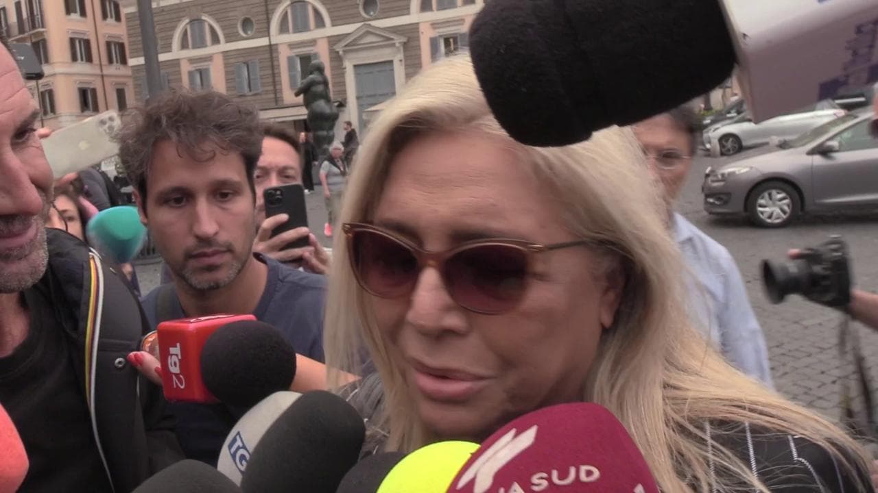 Funerali Luca Giurato, Mara Venier: "Mi volle a Domenica In, era un signore"