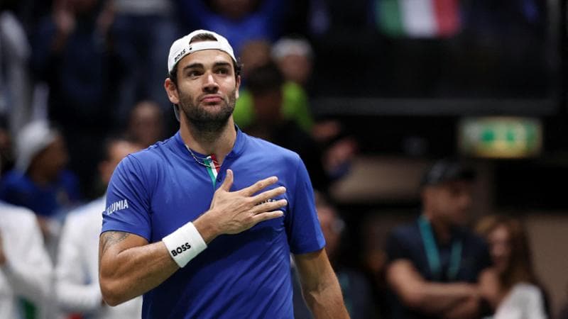 Matteo Berrettini ringrazia il pubblico di Bologna