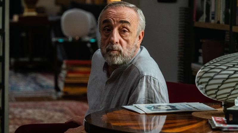 Silvio Orlando: “Alla mia Parthenope devo tutto ma la fuggo. Spero che il turismo non la distrugga”