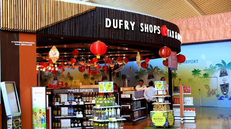 Aeroporti, cresce il traffico ma i turisti spendono meno in Europa. E i prezzi non aumenteranno più