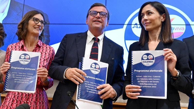 Carlo Calenda tra Gelmini e Carfagna, uscite da Azione