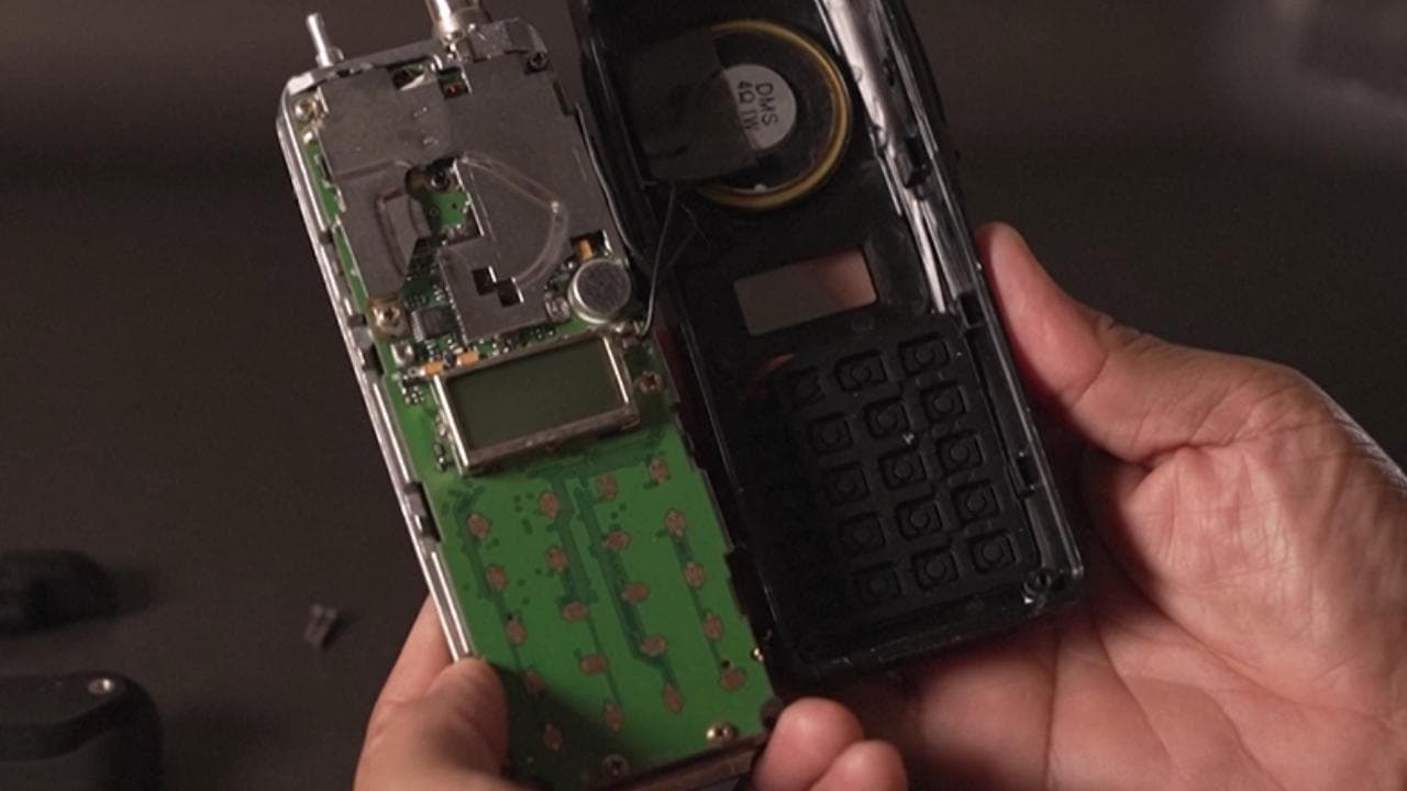 Dal Giappone al Libano, il giallo dei walkie talkie: chi li ha prodotti, chi li ha comprati. "Fuori mercato da 10 anni"