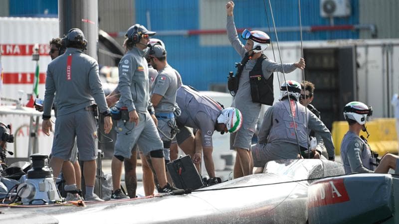 La gioia dell'equipaggio di Luna Rossa