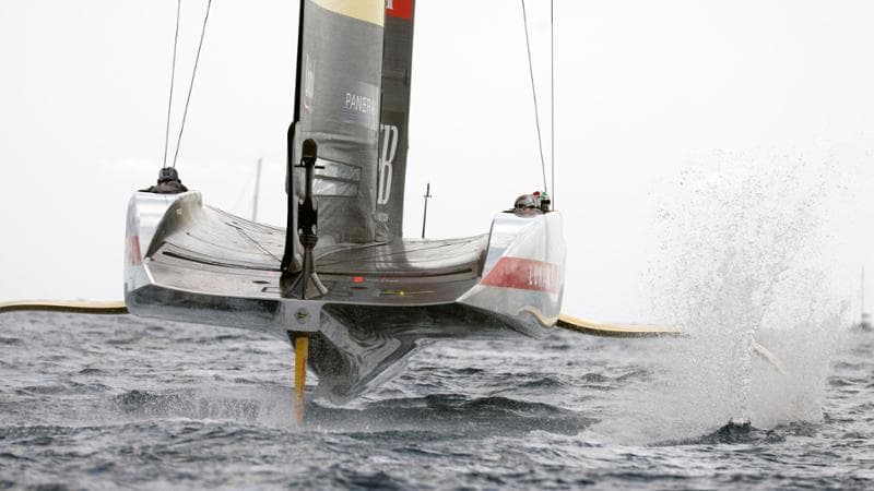 Luna Rossa sui foil