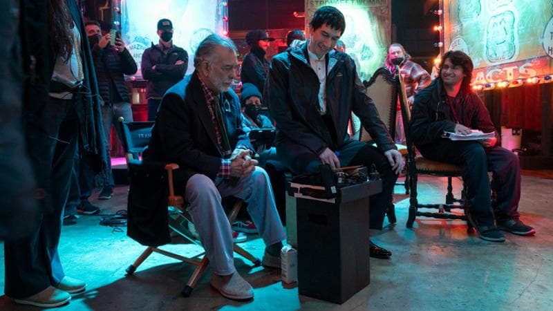 Francis Ford Coppola, 85 anni, sul set con Adam Driver, 40, protagonista del suo film Megalopolis, in sala dal 16 ottobre