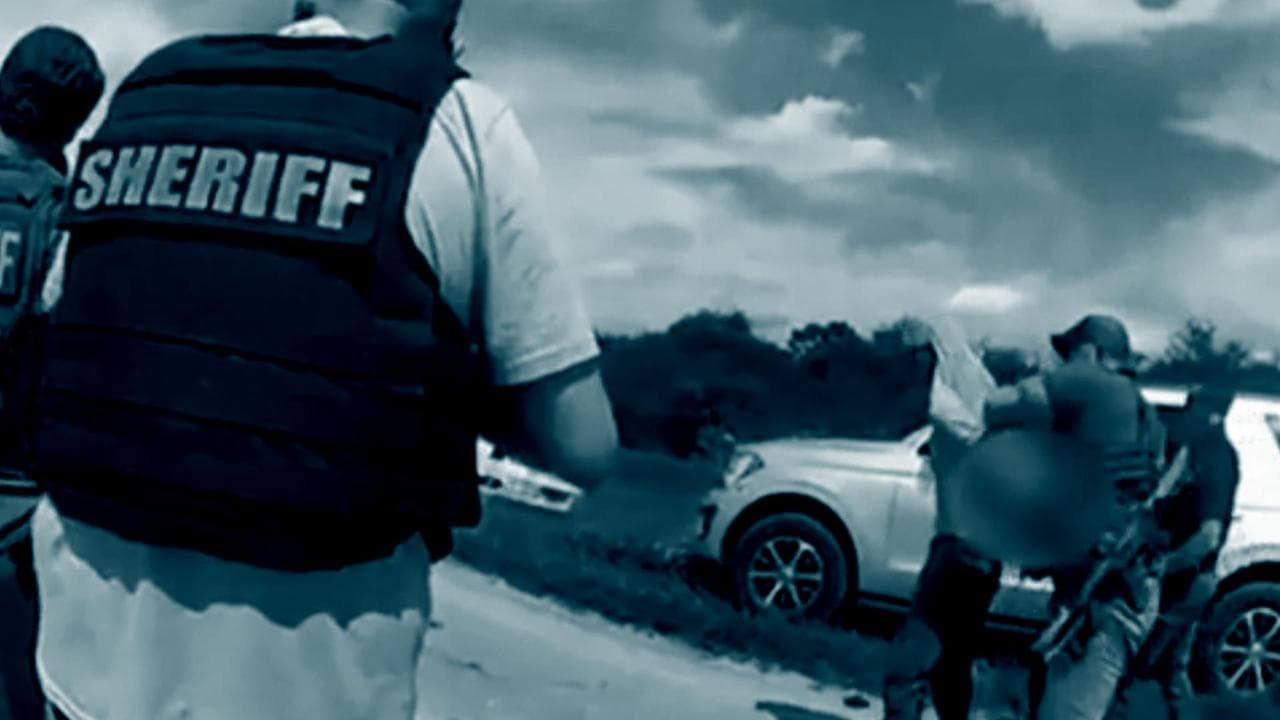 Attentato a Trump, il momento dell'arresto di Routh ripreso dalla body-cam di un agente