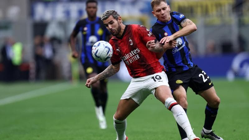Nicolò Barella e Theo Hernandez in Inter-Milan dello scorso campionato